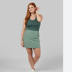 32Degrees Cool Sage Green Athletic Skort size large NWT
